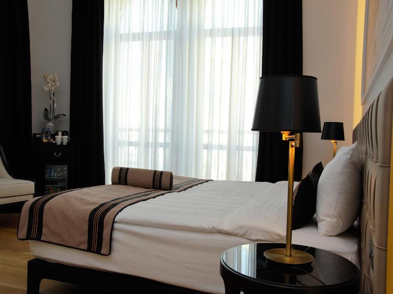 Lush Hotel Taksim - Special Category Istanbul Exterior photo